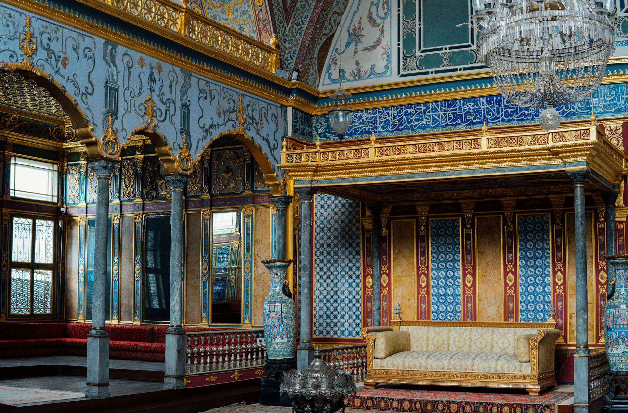 Topkapı Sarayı: Gücün, İhtişamın ve Sırların Kalbi