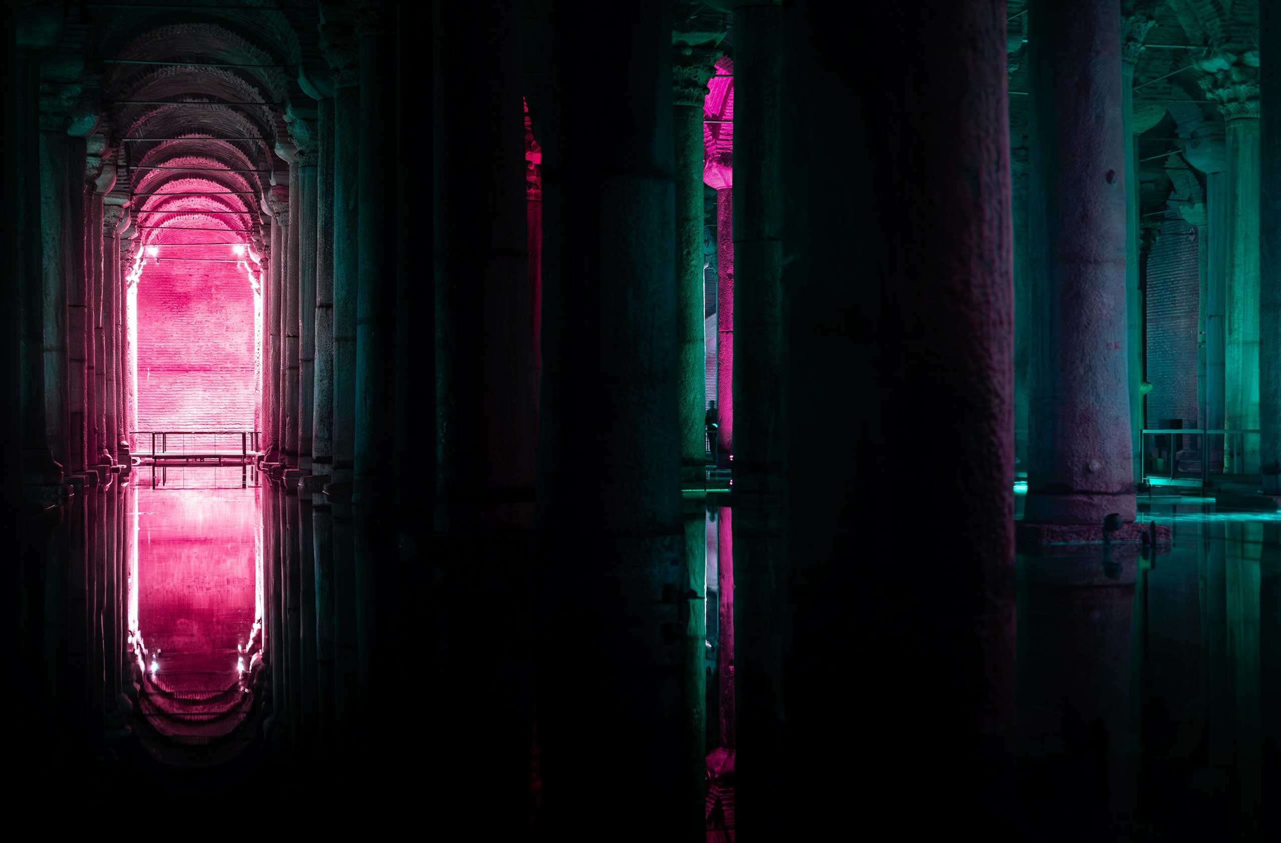 Yerebatan Sarnıcı: Sessizliğin İçinde Yankılanan Su ve Zaman